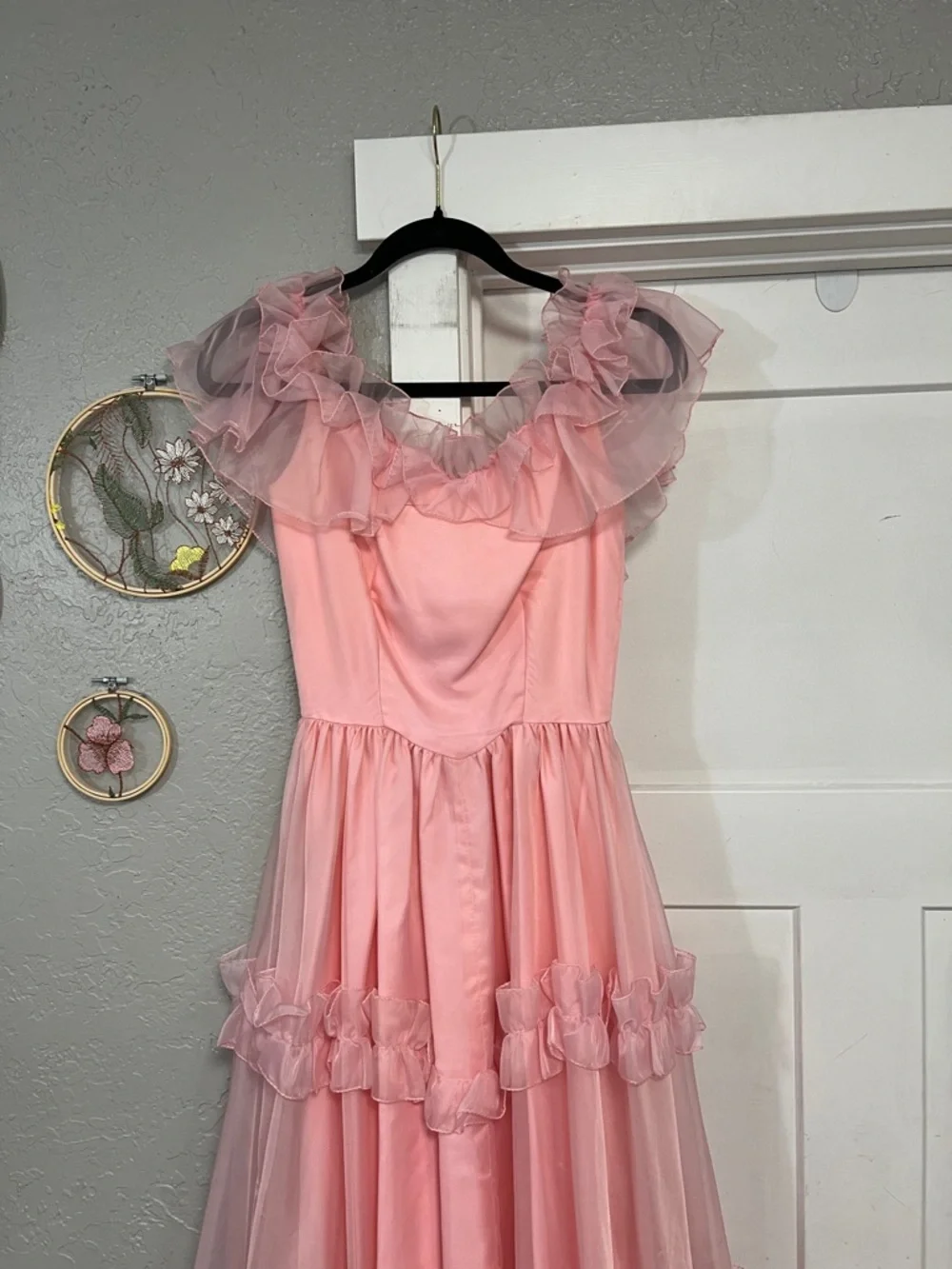 1970’s VINTAGE UNION MADE PINK RUFFLE COQUETTE BRIDGERTON STYLE GOWN DRESS - Picture 4 of 16